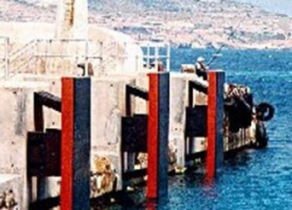 Tấm chắn nhựa UHMW-PE trong xây dựng cầu cảng, bến tàu